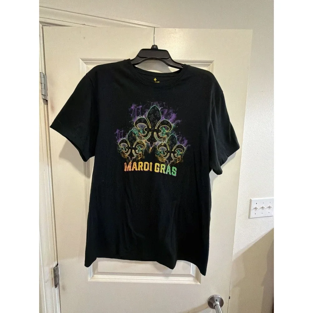 Mardi Gras Fleur-de-Lis Graphic Short Sleeve T-Shirt‎ Black